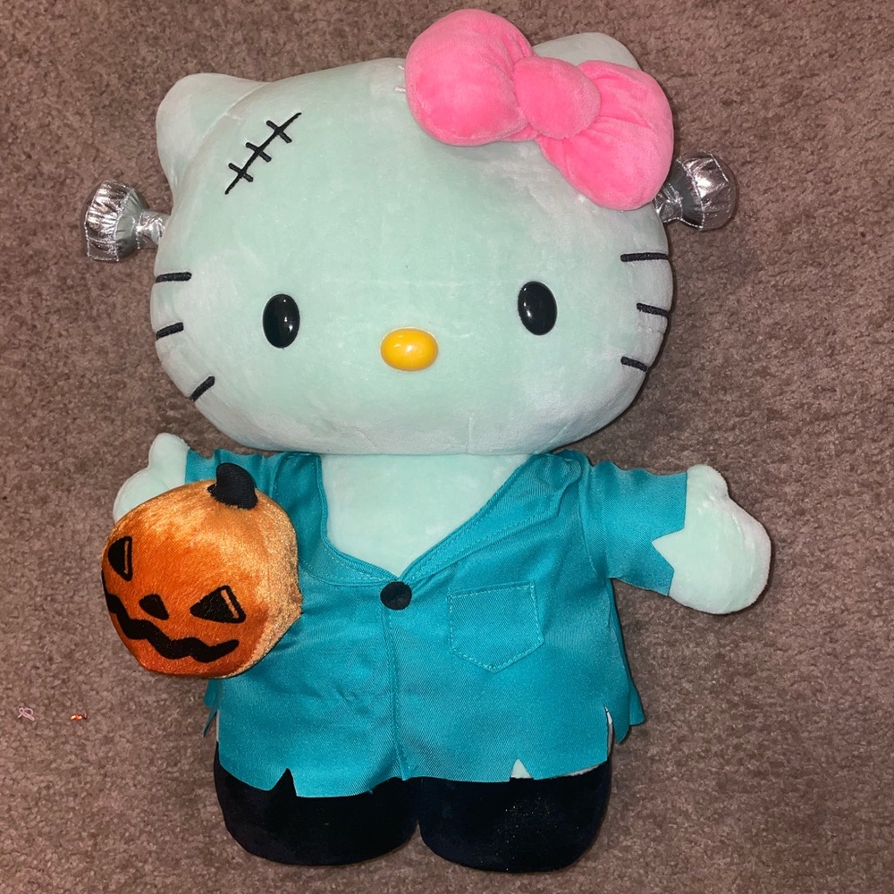 Hello Kitty Greeter